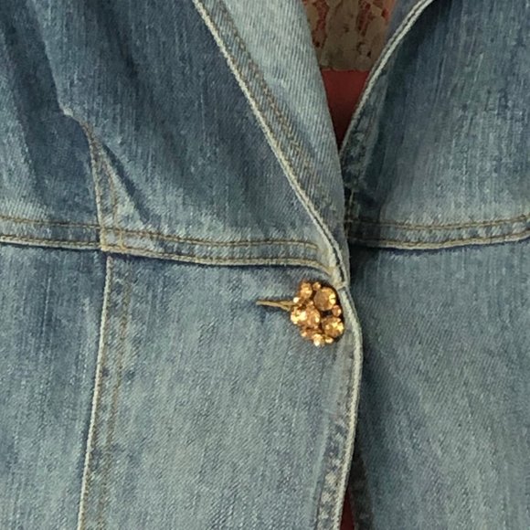 Daisy Fuentes Fitted Jean Jacket w/ Silk/Lace Tank - Picture 2 of 5